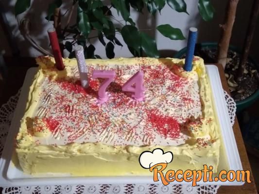 Sladoled torta sa suvim voćem