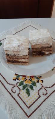 Torta sa smokvama, čokoladom i pudingom