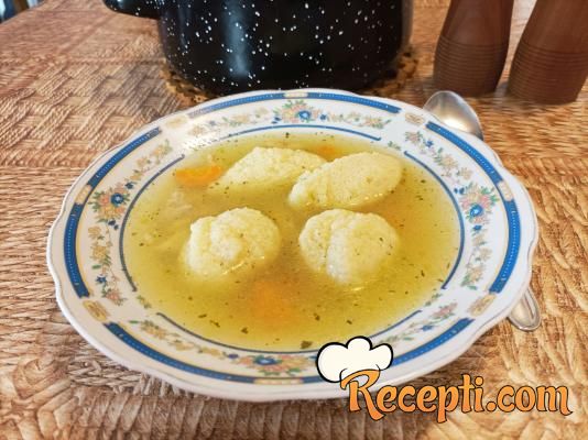 Jednostavan recept za savršene knedle za supu