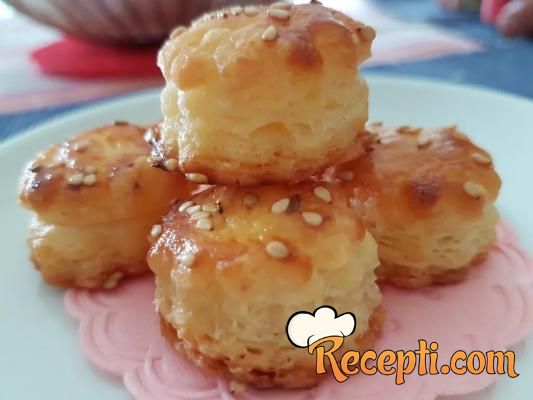 Pogačice sa puno sira