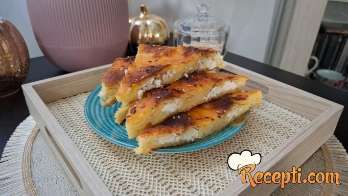 Pita sa sirom i palentom