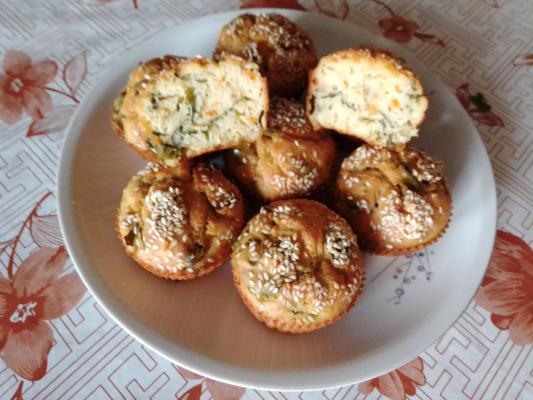 Mafini sa spanaćem i šargarepom Mafini sa spanaćem i šargarepom