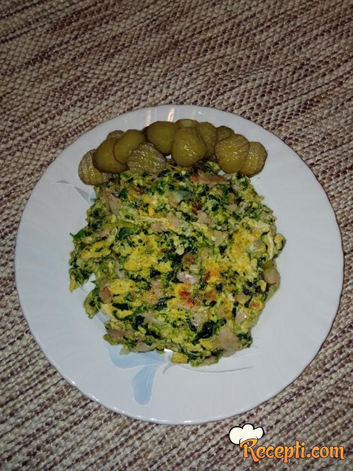 Obrok na brzinu (spanać, šunka i kačkavalj)