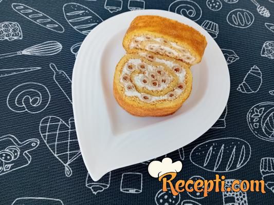 Slani rolat sa štapićima