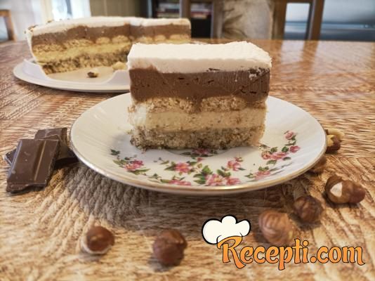 Posna krem torta sa lešnicima