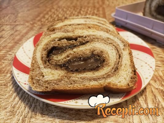 Slatko pecivo sa čokoladnim filom