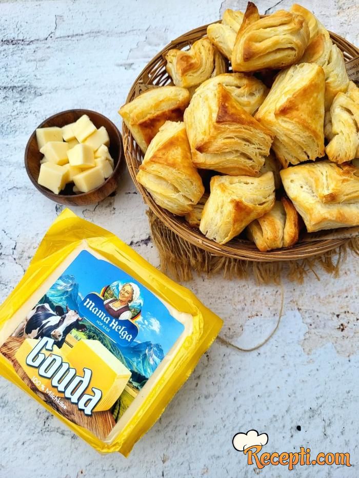 Lisnate koktel paštetice punjene sirom