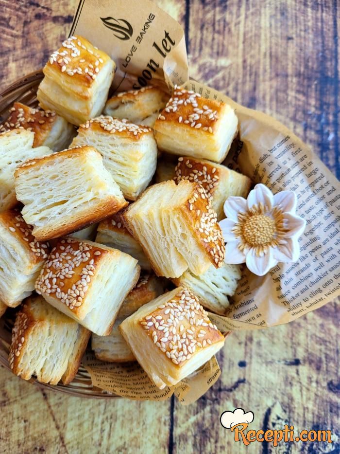 Domaće lisnato testo