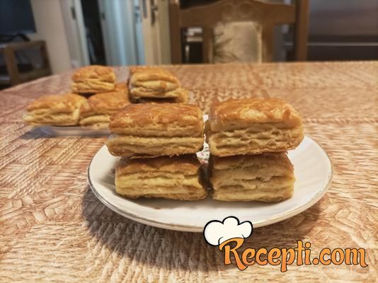 Lisnate pogačice sa čvarcima