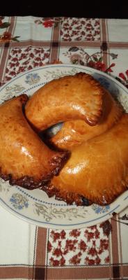 Kalcone sa nadevom od pečuraka