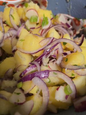 Krompir salata sa rotkvicama (posno)