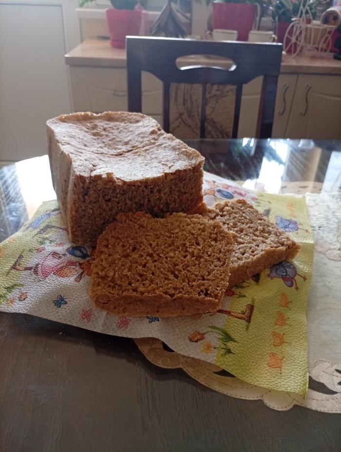 Hleb od integralnog i belog brašna iz mini pekare