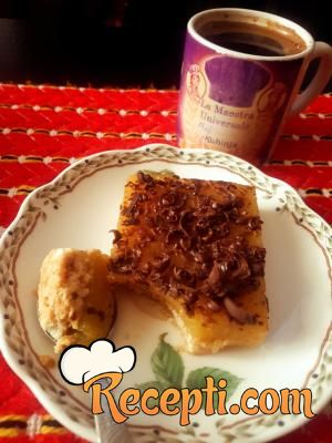 Desert sa dunjama iz kompota