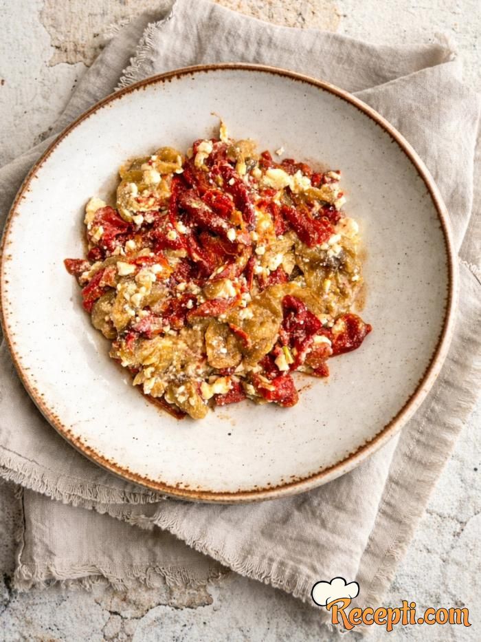 Pretrljana paprika sa sirom Pretrljana paprika sa sirom