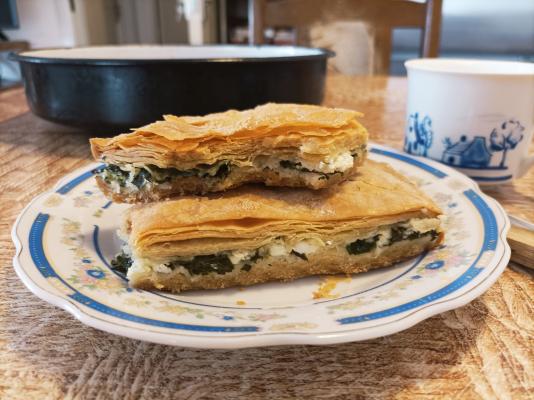 Lisnata pita sa sirom i spanaćem