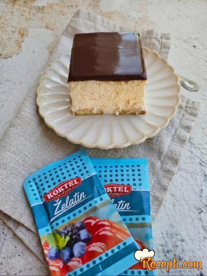 Penasti kolač sa čokoladnim ogledalom