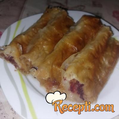 Pita sa višnjama i plazmom