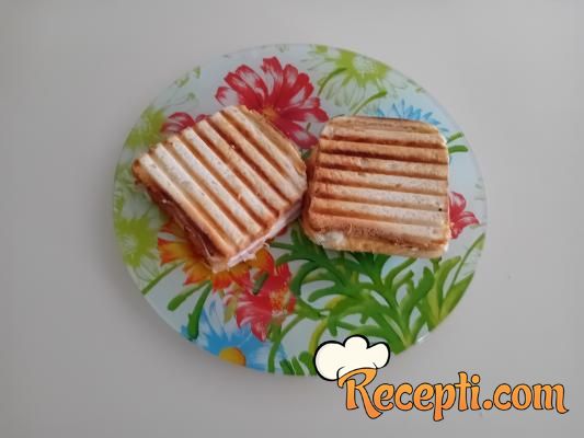 Tost sendviči (3)