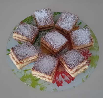 Lenja pita sa jabukama Lenja pita sa jabukama