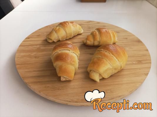 Kroasan kifle (4) Kroasan kifle (4)