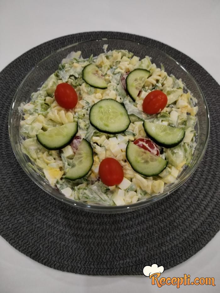 Prolećna obrok salata