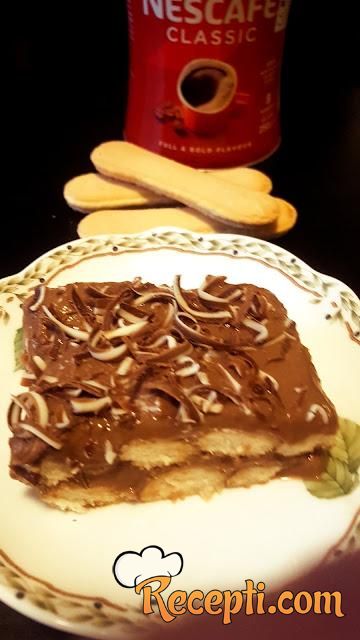Desert sa piškotama i nes kafom