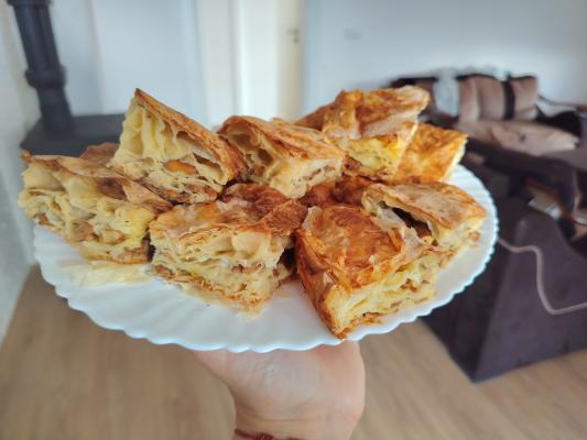 Pita sa lisičarkama Pita sa lisičarkama