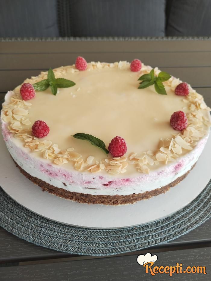 Malina straćatela torta Malina straćatela torta