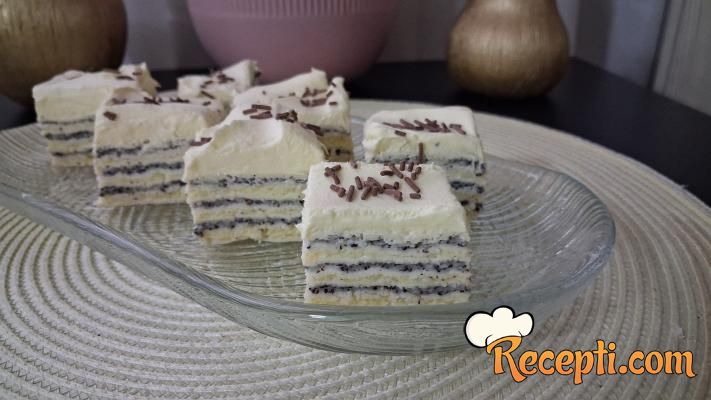Rozen torta sa makom
