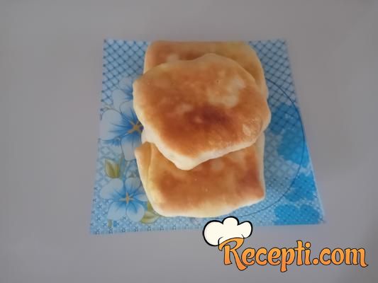 Mekike punjene sirom