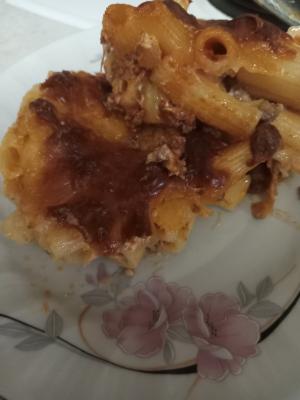 Zapečene makarone u pavlaci sa mlevenim mesom Zapečene makarone u pavlaci sa mlevenim mesom