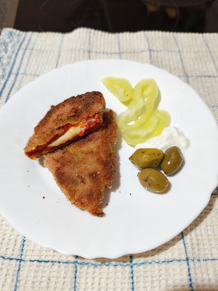 Pohovane paprike punjene sirom