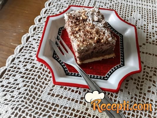 Kretati grizom kolač