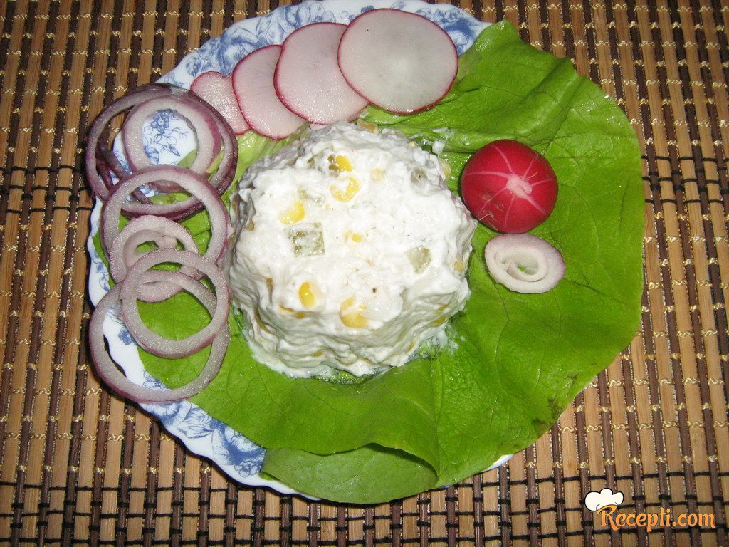 Salata od pirinča i kukuruza šećerca