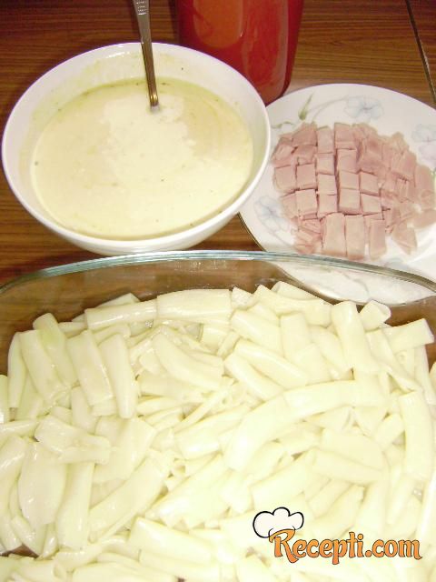 Zapečene makarone sa šunkom i sirom