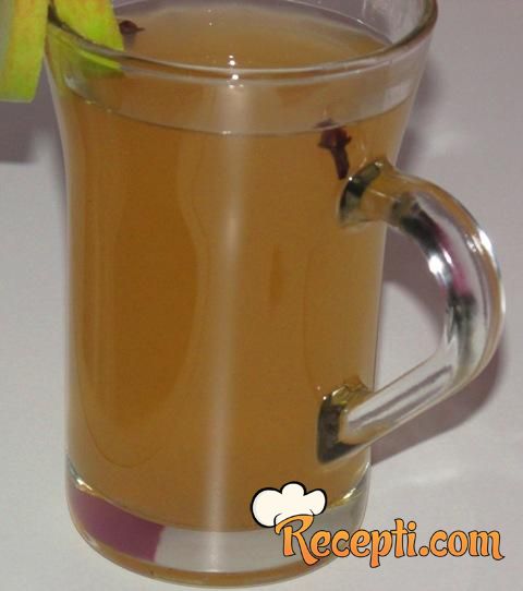 Elma çayı (turski čaj od jabuke)
