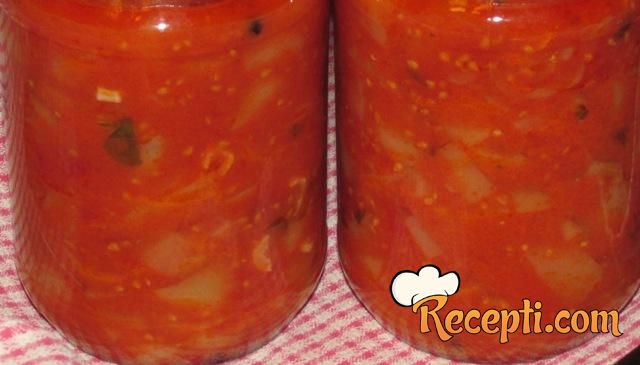 Paprike u paradajz sosu (zimnica)
