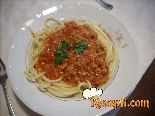 Špagete bolonjeze (4)