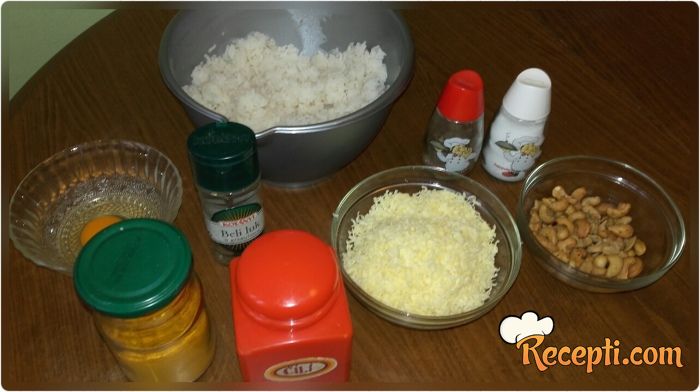 Kuglice od pirinča u sosu