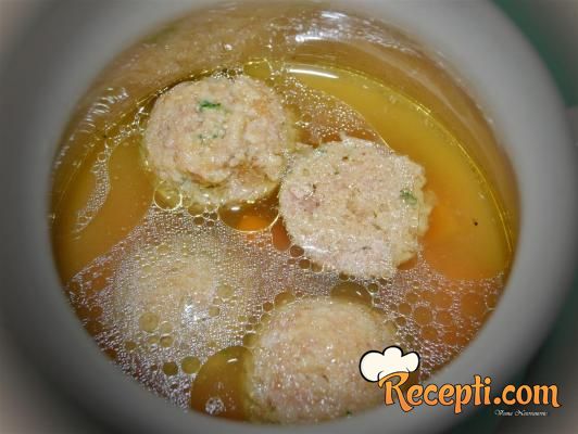Pileća supa (2)