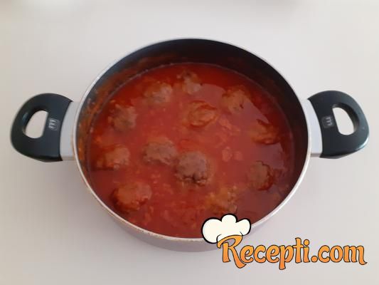Ćufte u paradajz sosu