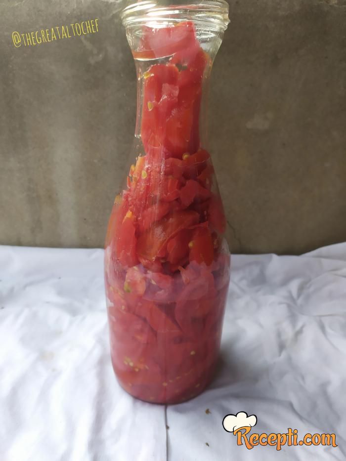 Starinski paradajz u flaši