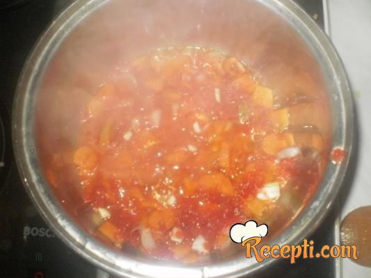 Domaća supa od paradajza