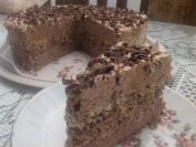 Kapućino torta sa lešnicima