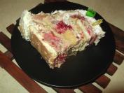 Voćna piškota torta sa mešavinom voća