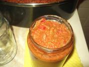 Ajvar pečen u rerni - crvena paprika, plavi paradajz i maslinovo ulje