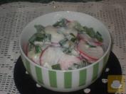 Salata sa rotkvicama i mladim lukom
