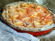 Tart sa ružicama od jabuka