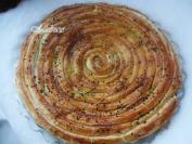 Pita sa lisnatim testom