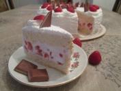 Ledena torta sa jagodama